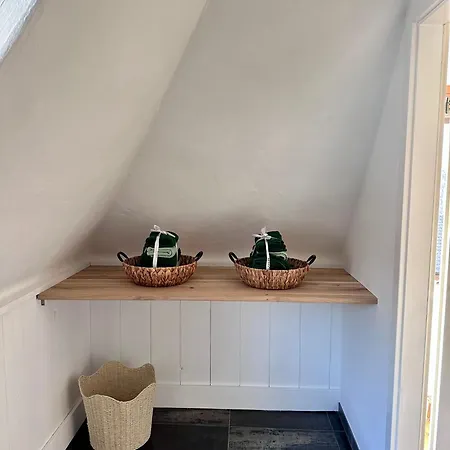 Charmante Dachwohnung Mit Kamin&schlossblick Silz
